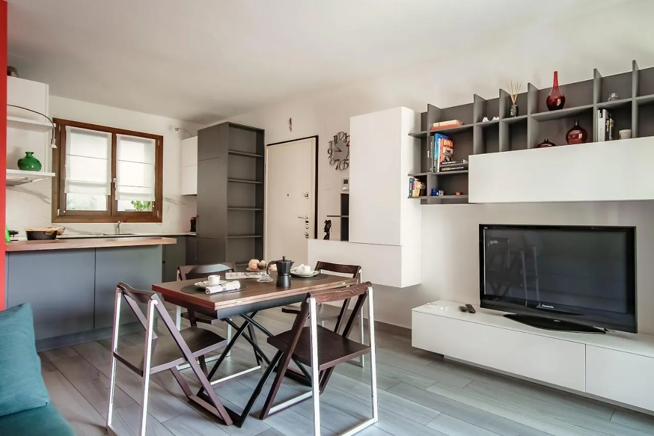 Joivy Luxury Flat & Lake Como View Argegno Italy